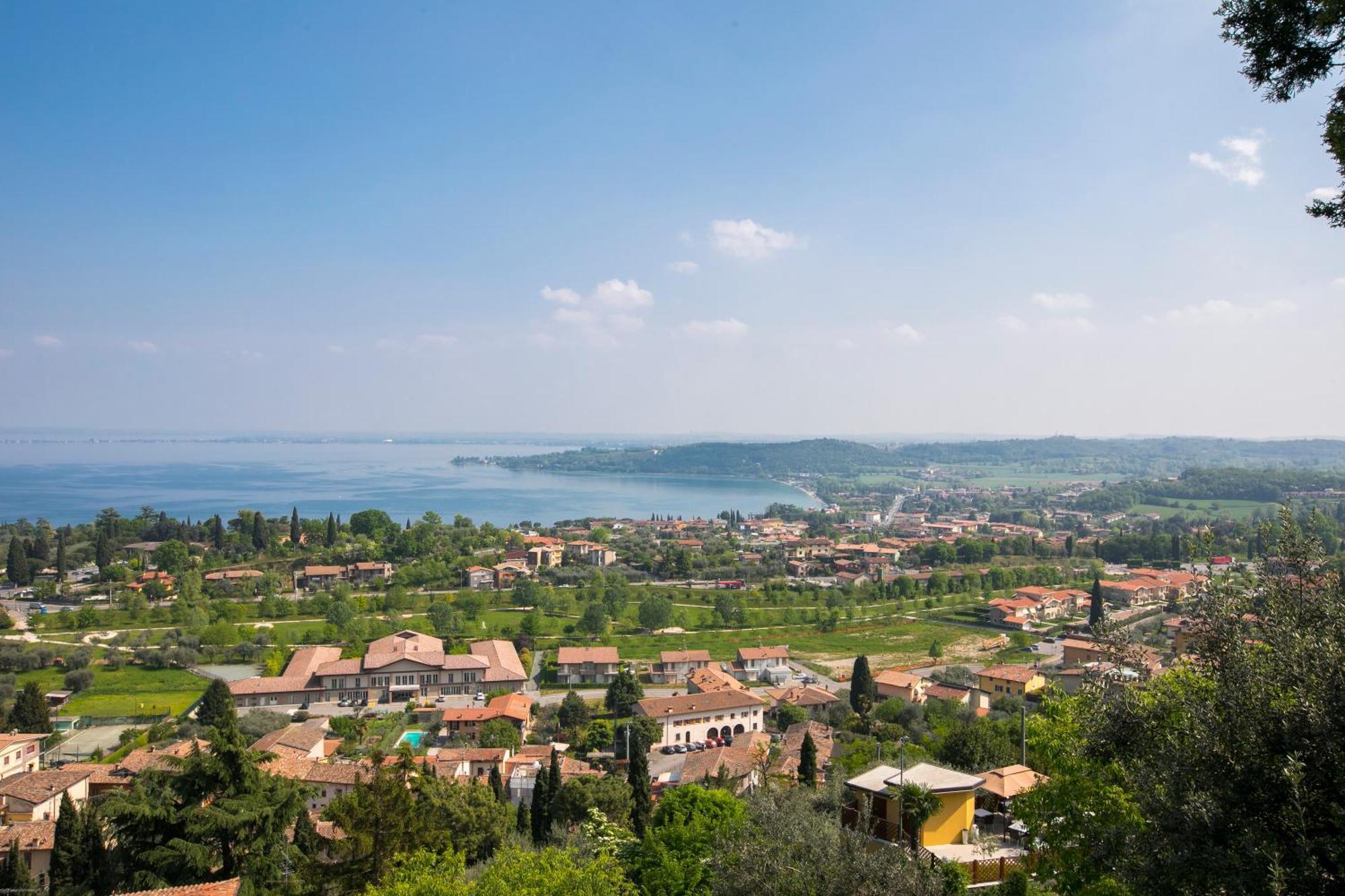 Almavite Wine Resort With Pool Desenzano del Garda Exterior foto